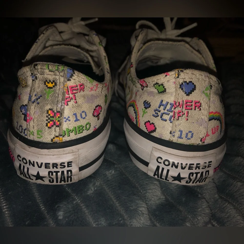 Converse sneakers size